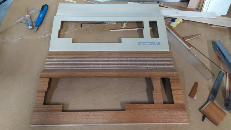 C64 case van hout bouwen Wood